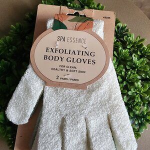 bundle for Resa NWT Exfoliating Spa Gloves 2 pair Sage Green & Cream
